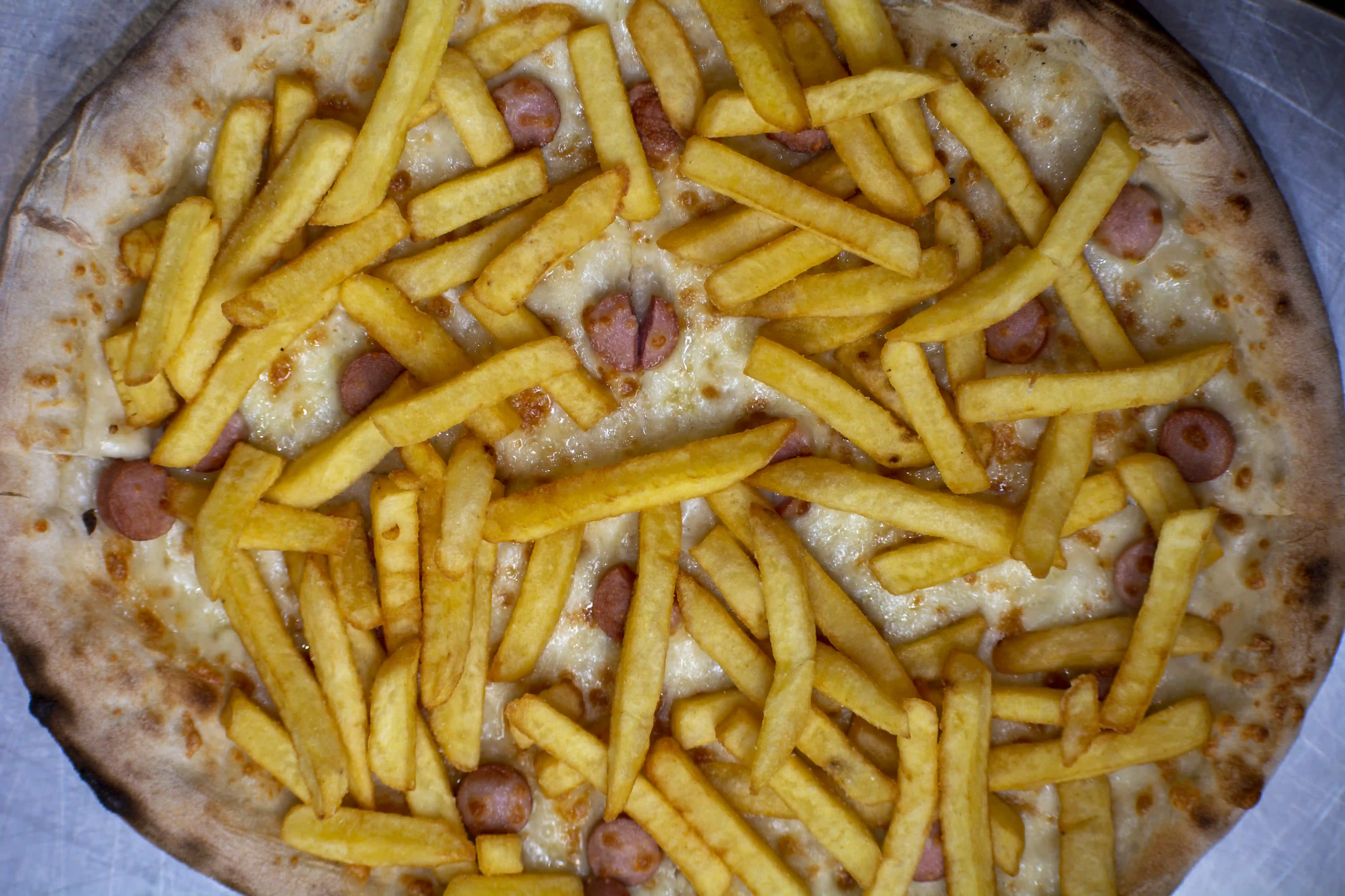 Handcrafted pizzas and panuozzi for lunch and dinner – L'Angolo del Calzone Salerno